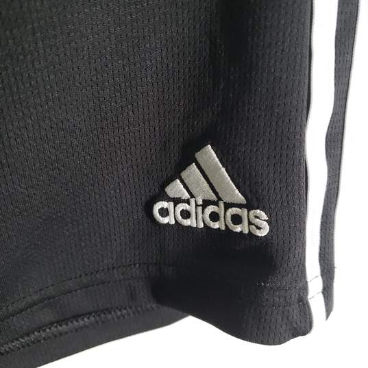 Boys Elastic Waist 3 Striped Pull-On Athletic Shorts Size 14/16 image number 3
