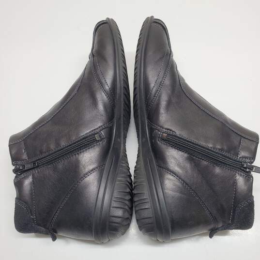 Ecco Women's Black Leather Zipper Ankle Boots Size 40 image number 4