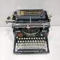 Vintage Underwood Typewriter image number 1