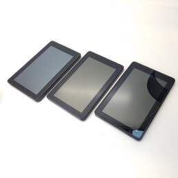 Amazon Kindle Fire 1st Gen D01400 8GB Tablet FOR PARTS OR REPAIR - (Lot of 3)