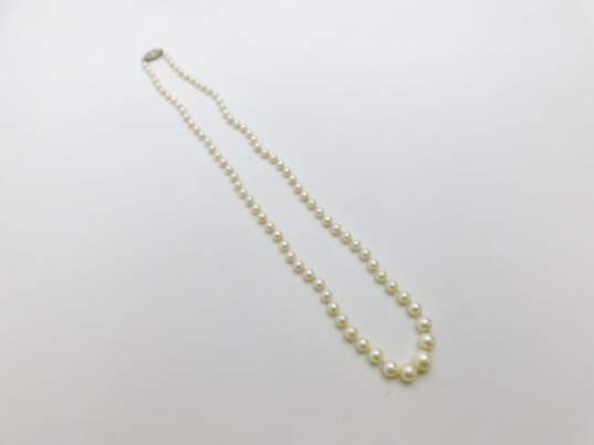Vintage 14K White Gold Clasp Graduated Faux Pearls Necklace 13.9g image number 1