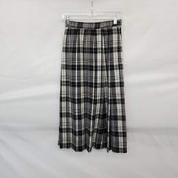 Pendleton Vintage Black & White Plaid Pleated Skirt WM Size 4 alternative image