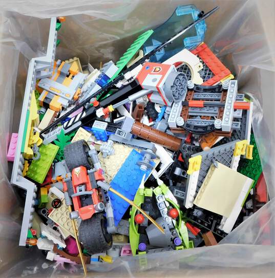 5.4 LB Lego Mixed Pieces Bulk Box image number 2
