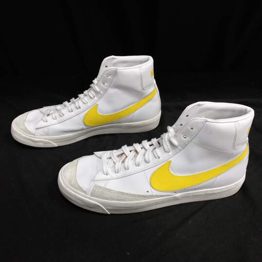 Nike Men's BQ6806-101 Optic Yellow Blazer Mid 77 Vintage Sneakers Size 11 image number 4