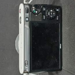 J1 White Digital Camera & Case alternative image