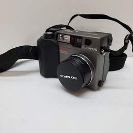 Olympus CAMEDIA C-3000 Zoom 3.3MP Digital Camera