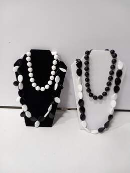 4 Piece Black And White Beaded Necklace Bundle