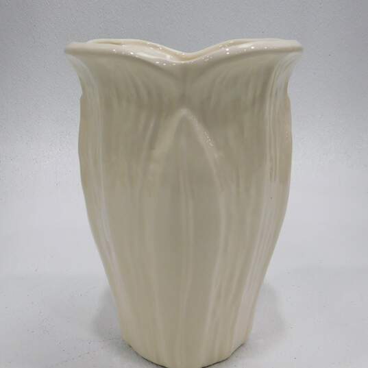 Vintage 90's Haegere 808-36 Raised Leaf Pattern Vase image number 2