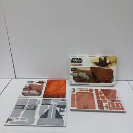 Star Wars Paper Model Kit The Mandalorian Razor Crest & Sandcrawler Set IOB
