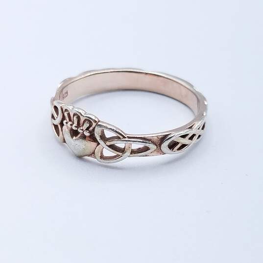 925 Silver Claddagh Ring 2.82G image number 3