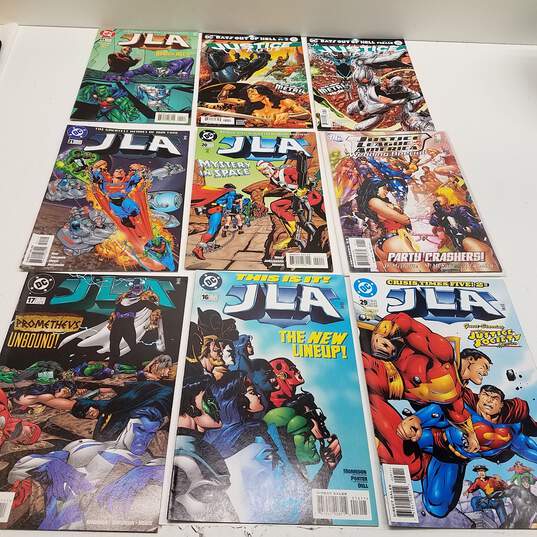 DC Justice League Comic Books image number 4