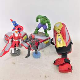 Playmation Marvel Avengers Labs Iron Man Repulsor & Power Activators w/ Figures