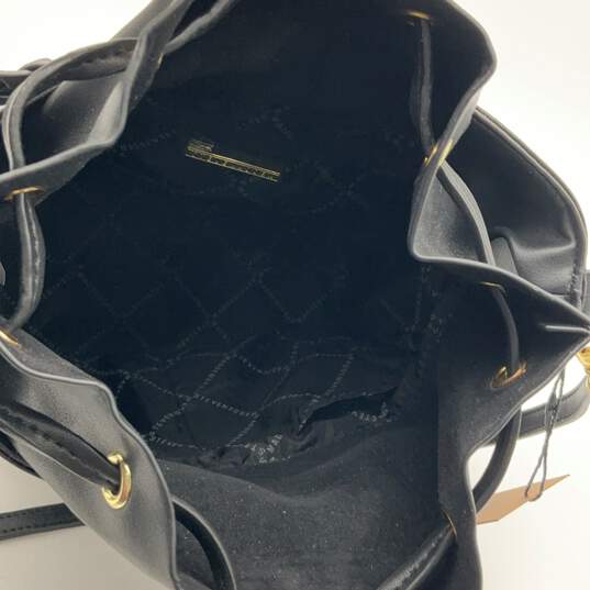 NWT Womens Black Leather Detachable Strap Inner Pockets Bucket & Drawstring Bag image number 4