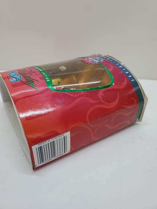 1999 Mattel Holiday Hot Wheels Scorchin Scooter Holiday Present Set Millennium Edition image number 4