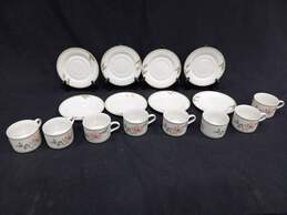 Oneida Savanna Pattern Tea Cups & Saucers