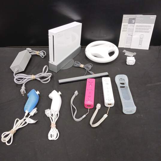 Nintendo Wii Console With Accessories image number 1