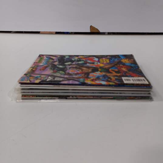 Lot of Fifteen Assorted Marvel Comic Books image number 3