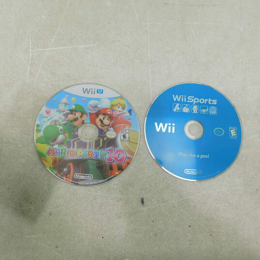 Nintendo Wii w/ Controller, Nunchuck, & 2 Games image number 8