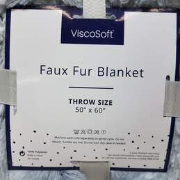 Viscosoft Faux Fur Blanket Throw 50x60in. 100% Polyester alternative image