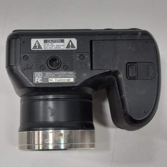 Fujifilm FinePix S800 Digital Camera image number 6