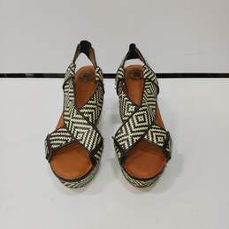 Lucky Brand Women's Beige/Brown Sandals Size 8