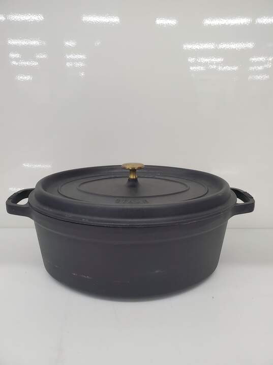Staub - Cocotte Oval Cast Iron Pot With Lid F#33 image number 1