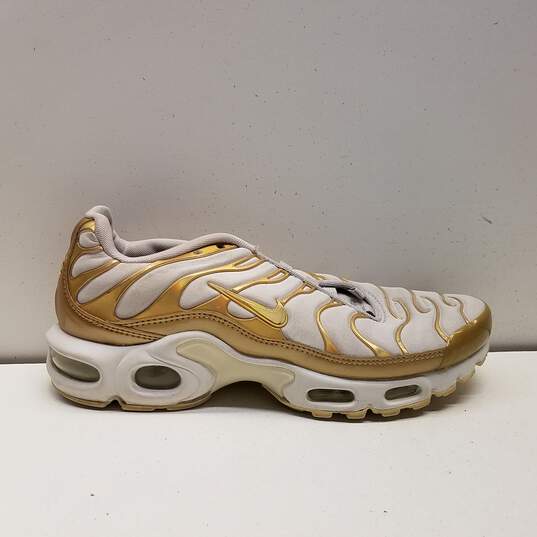 Nike Air Max Plus White Gold Women's Athletic Shoes Size 7.5 image number 1