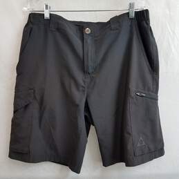 Men's dark gray hiking trail cargo shorts size 34