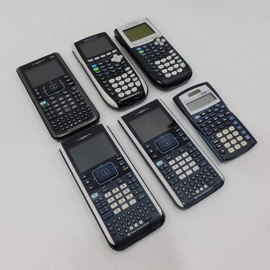 Texas Instruments Graphing Calculators TI-Nspire CX & CAS TI-84 Plus C Silver image number 1