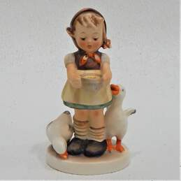 VNTG Hummel by Goebel Brand 197 Girl with Geese and 373 Easter Greetings! (Set of 2) alternative image