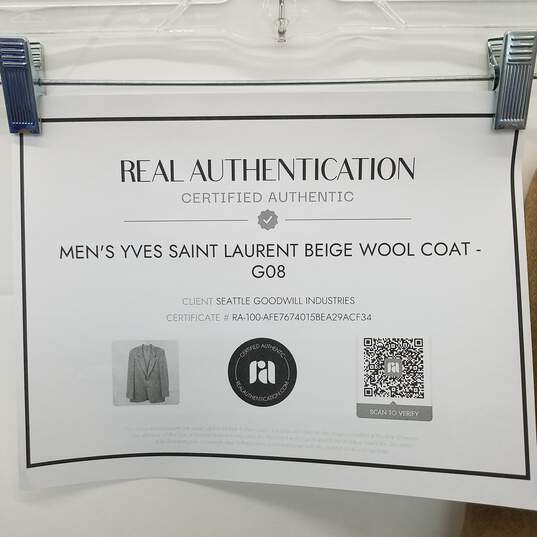 AUTHENTICATED Yves Saint Laurent Beige Wool Coat Mens image number 5