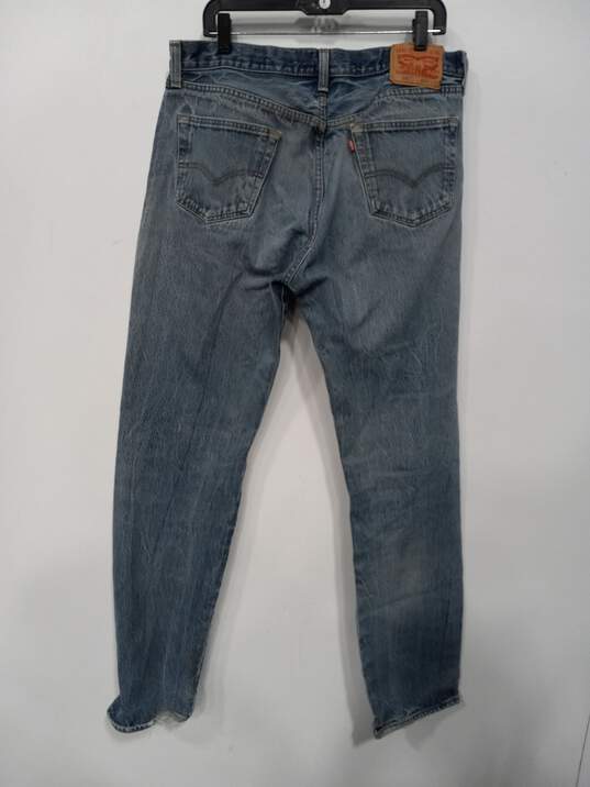 Men’s Levi’s 501 Straight Leg Jeans Sz 38x40 image number 2