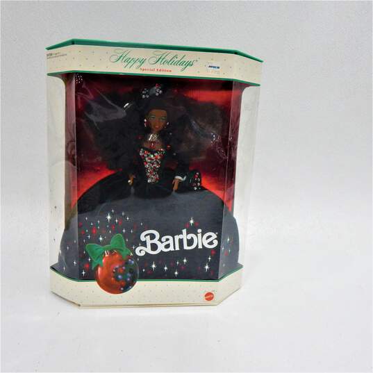 1991 & 1992 Happy Holidays Special Edition Barbie Dolls IOB image number 4
