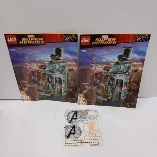 LEGO Marvel Super Heroes Attack on Avengers Tower Set #76038 image number 4