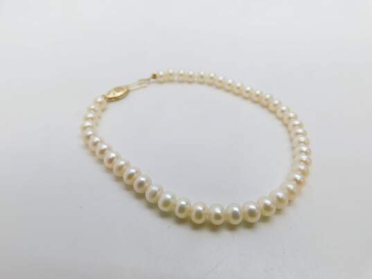 14K Yellow Gold Clasp Elegant Pearl Bracelet 5.7g image number 2