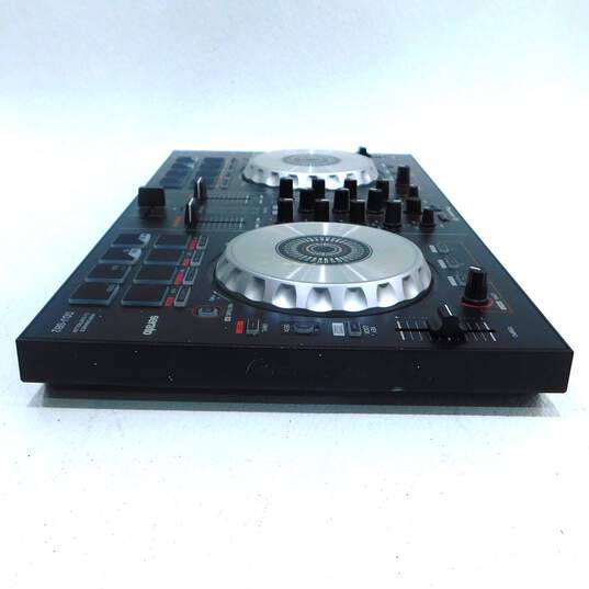 Pioneer Brand DDJ-SB2 Model DJ Controller w/ Original Box, USB Cable, and Manual image number 5