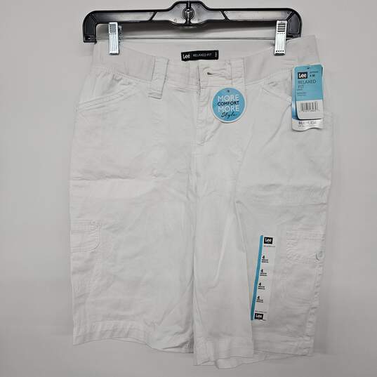 Relaxed Fit White Bermuda Shorts image number 1