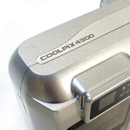 Nikon Coolpix 4300 4.0MP Compact Digital Camera alternative image