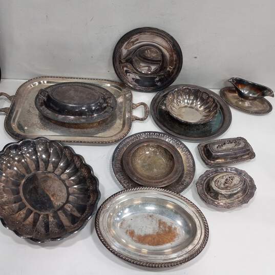 Bundle Of Assorted Silver Plated Serving Tray Platters image number 1