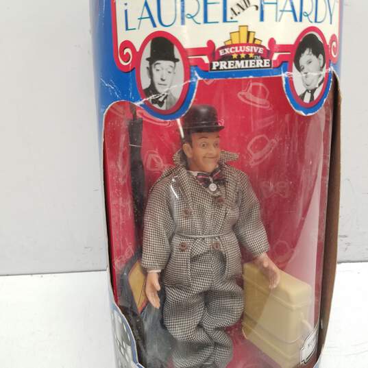 Exclusive Premiere Stan Laurel 3727/8351 Limited Edition Actiion Figure NRFB image number 6