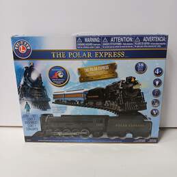 Lionel Polar Express Battery Powered Train Set in Box
