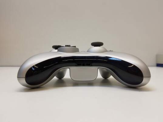 Microsoft Xbox 360 controller - Silver image number 4