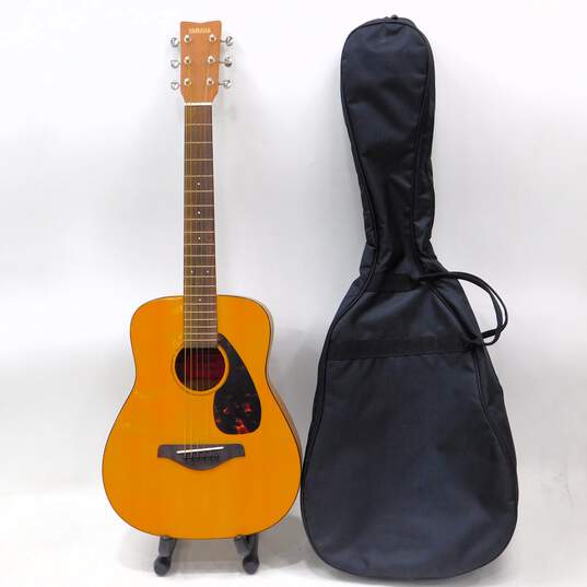 Yamaha Brand FG-Junior/JR1 Model 1/2 Size Wooden Acoustic Guitar w/ Soft Gig Bag image number 1