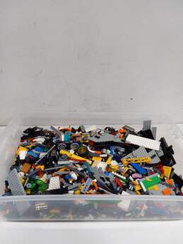 10.1lbs. of Assorted Lego Building Blocks alternative image