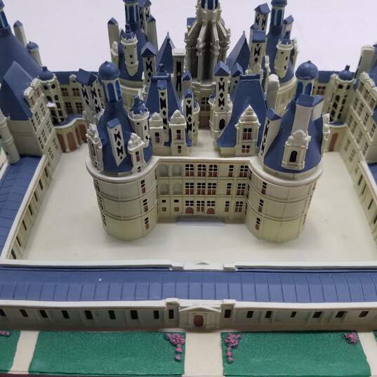Lenox Chambord Great Castles of the World Collection image number 3