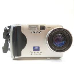 Sony Cyber-shot DSC-S50 2.1MP Digital Camera alternative image