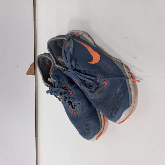 Women's Running Shoes Size 6 image number 1