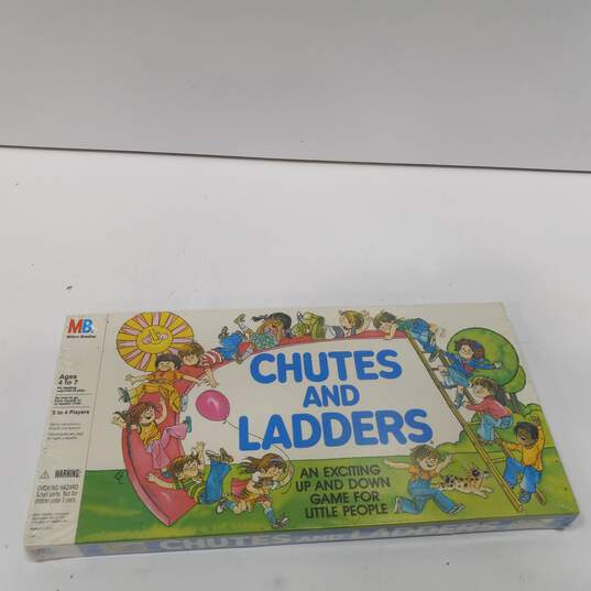 Bundle of 4 Assorted Vintage 70's & 80's Board Games NIB image number 6