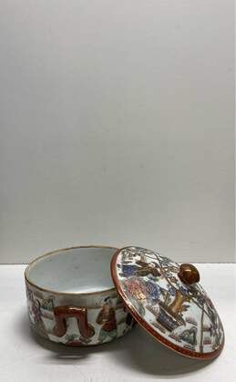 Oriental Lidded Tureen Hand Painted Porcelain Decorative Table Top Tureen alternative image