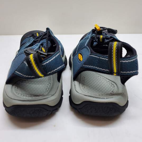 Keen Newport H2 Blue/Gray Waterproof Size 7.5 Sandals image number 3